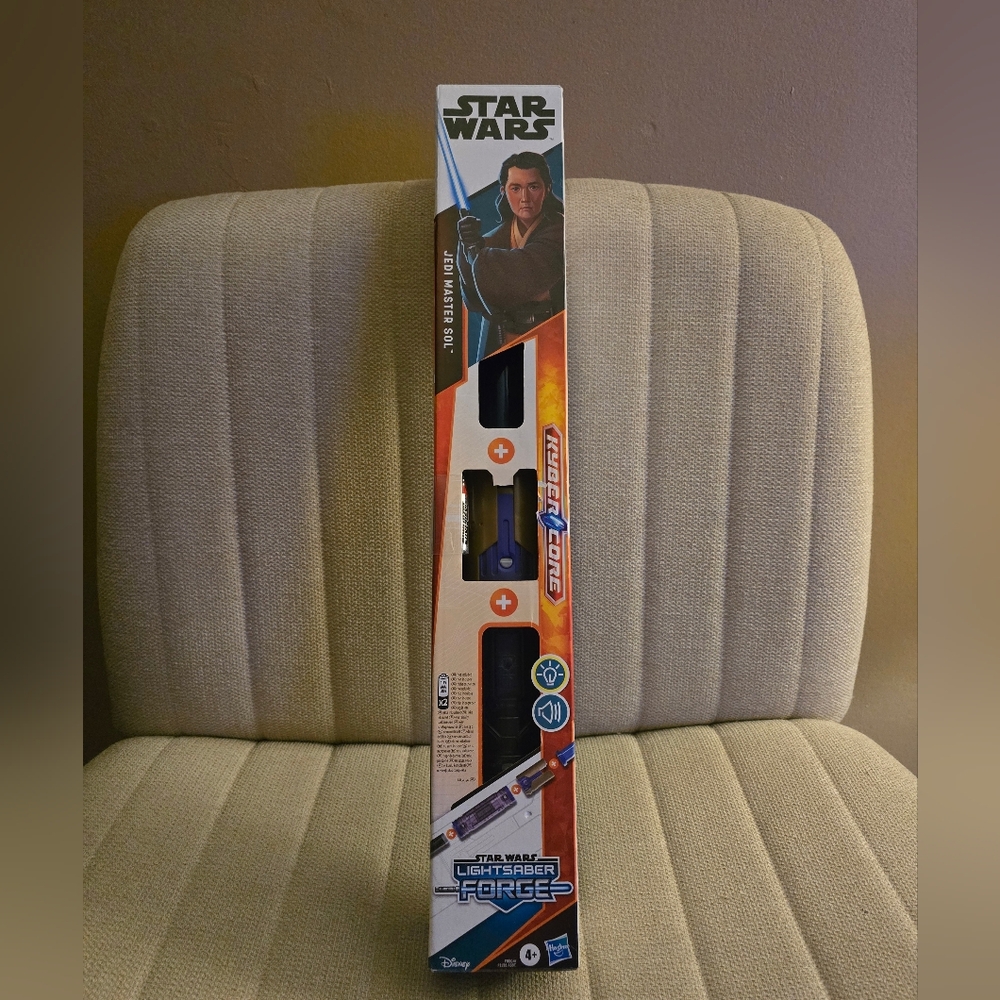 STAR WARS Lightsaber Forge Sol Electronic Lightsaber New